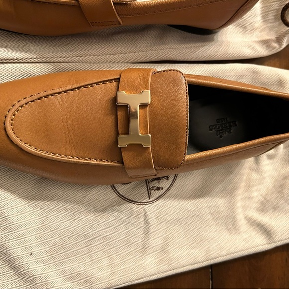 PARIS LOAFERS Loafer in goatskin with permabrass-plated signature "H" detail. - Picture 8 of 9